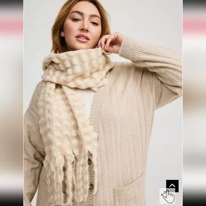 Torrid Cream Textured Scarf NWT